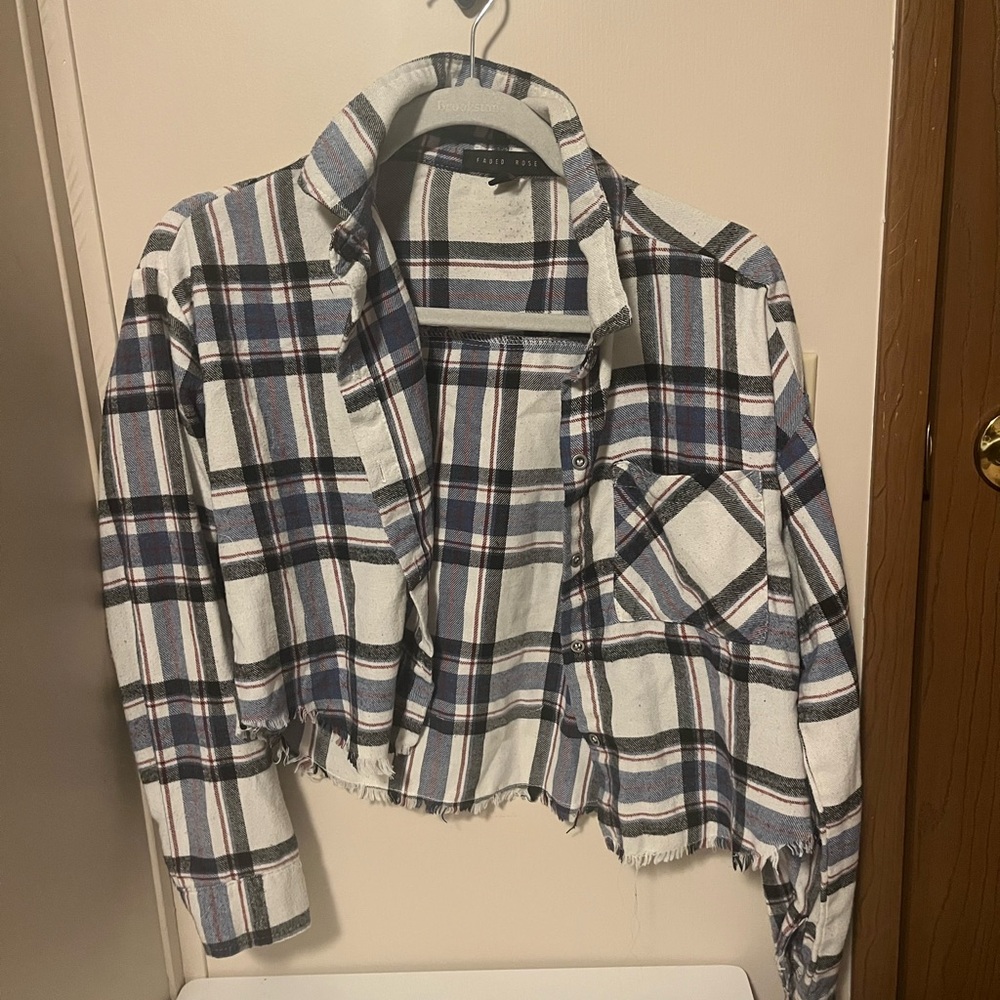 Cropped plaid top